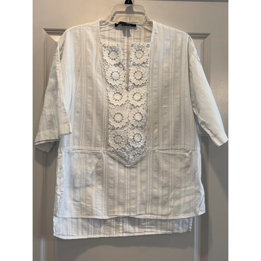 French Connection Blouse Top Womens Small White Split Neck Lace Kimono Sleeve